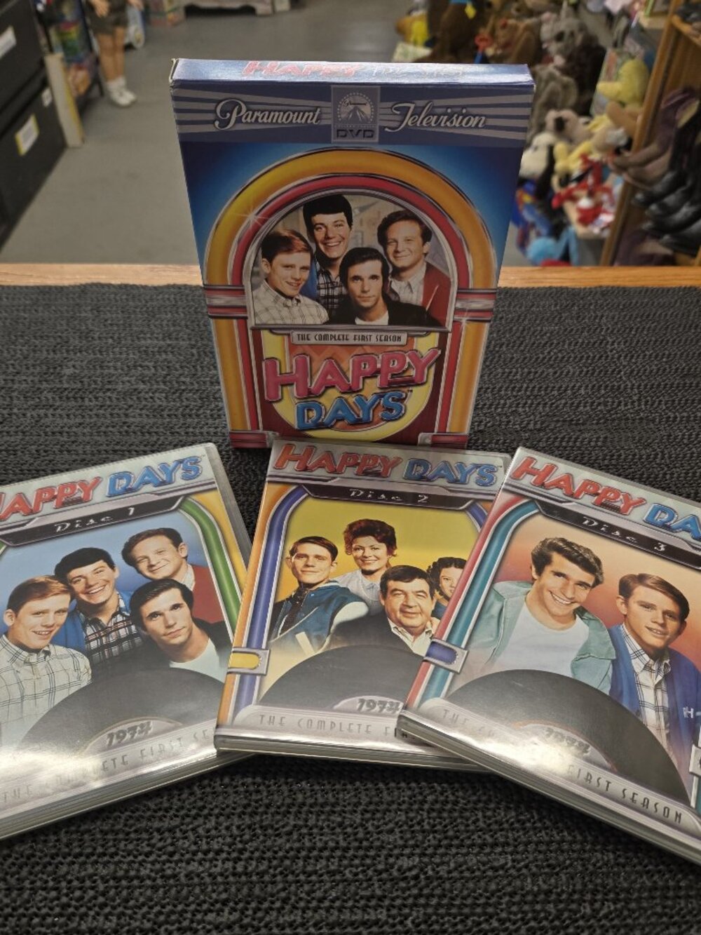 Collectors 3 Disc Fonzie Happy Days T.V. Show original series from 1974 CDs